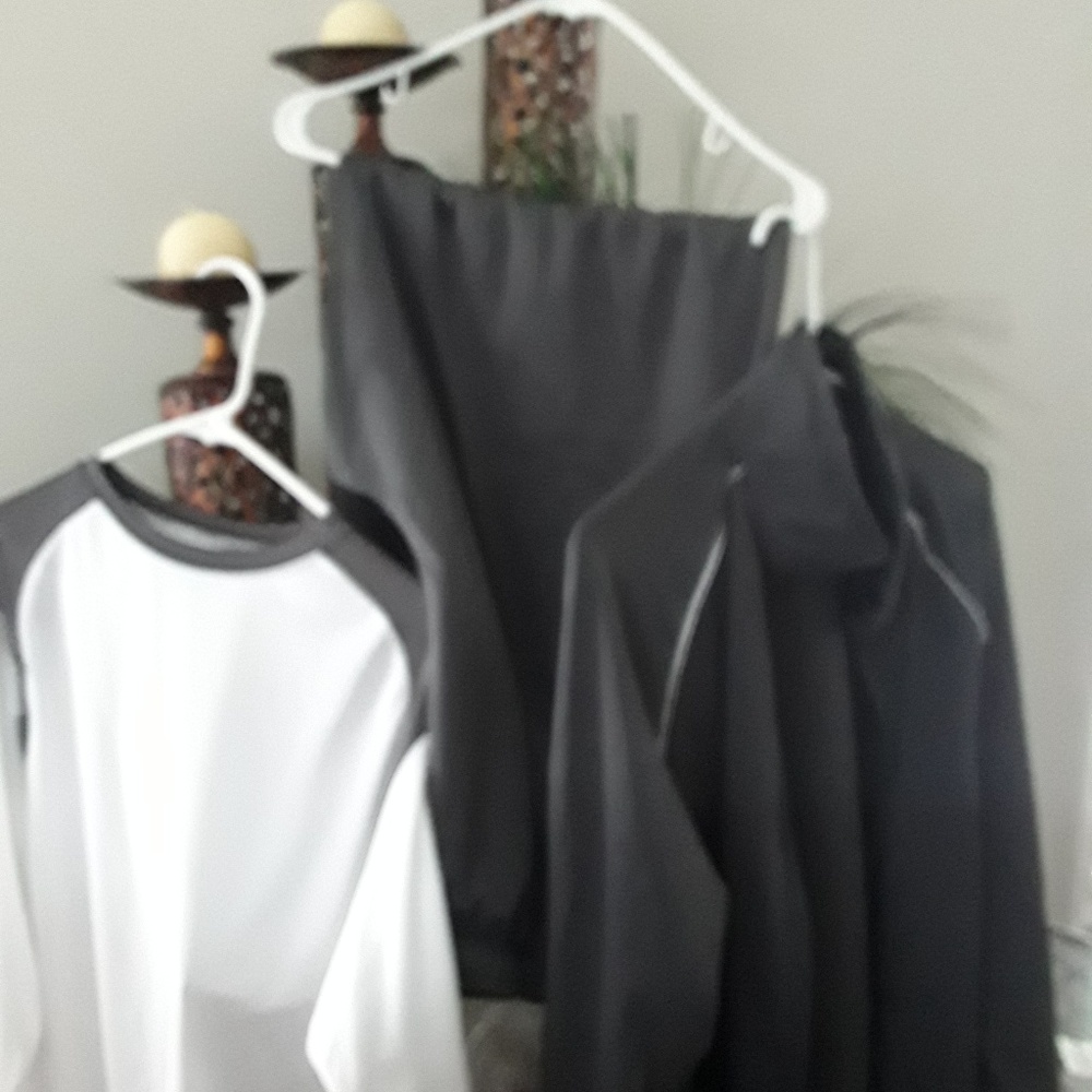 Gorgeous gray and white sport gear